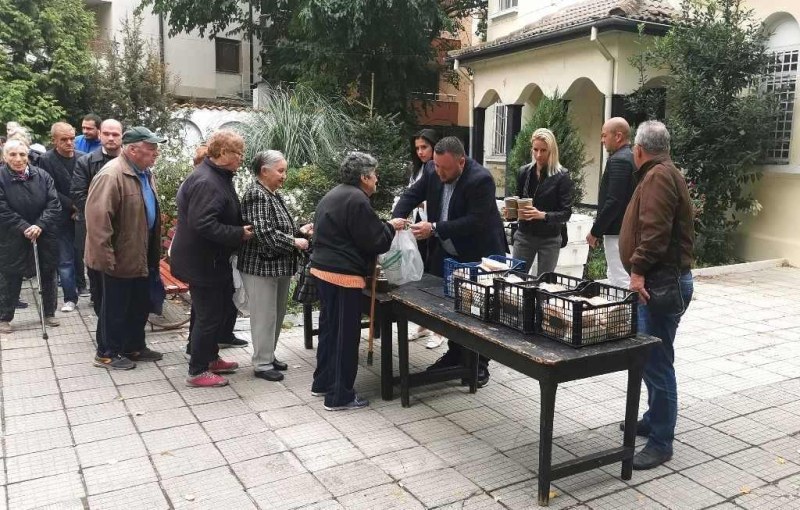 Костадин Димитров и кандидатите на ГЕРБ дадоха курбан в 4 пловдивски храма