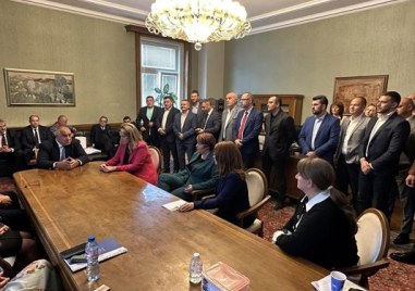 Спешен председателски съвет свика председателят на парламента Росен Желязков преди