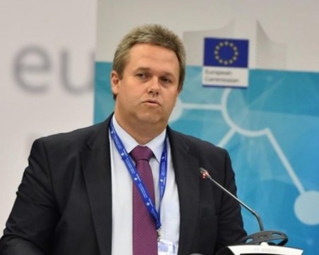 Министърът на електронното управление: Сигурността на вота е гарантирана