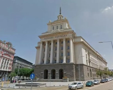 Насрочено е извънредно заседание на Народното събрание