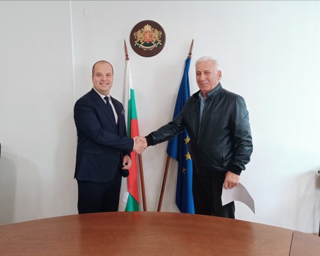 Областният управител назначи и. д. кметове на Община Сопот и село Анево