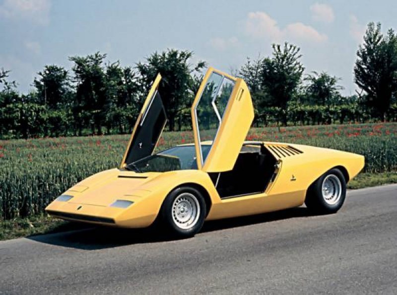 На този ден: Произведен е първият автомобил от марката Ламборгини