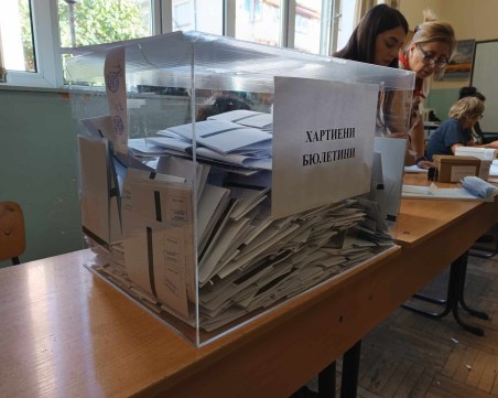 Член на СИК е ударил избирател и не му е позволил да гласува