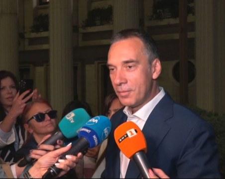 Кметът на Бургас: Ниската избирателна активност се дължи политическата нестабилност