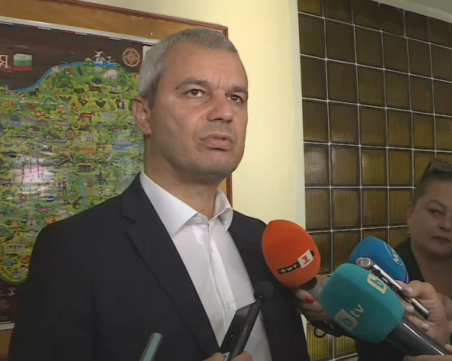 Костадинов: Няма нищо по-хубаво от машинния вот, стига да не е в ръцете на шарлатани