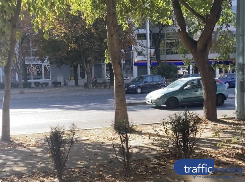 На косъм от две катастрофи: Шофьор с грубо нарушение в центъра на Пловдив