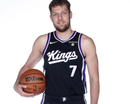 Везенков: Да играя срещу Леброн е като сбъднат сън