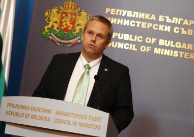 На министъра на електронното управление Александър Йоловски е назначена охрана