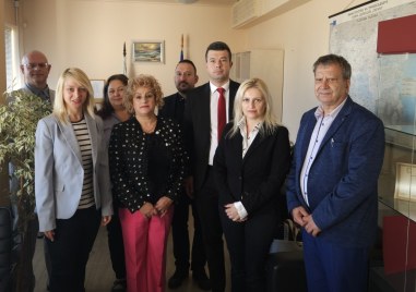 Три училища в Пловдивска област получиха от Районна прокуратура –