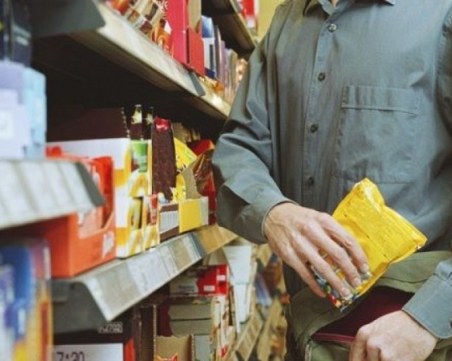 Серия от кражби в пловдивски магазин, има заподозрян