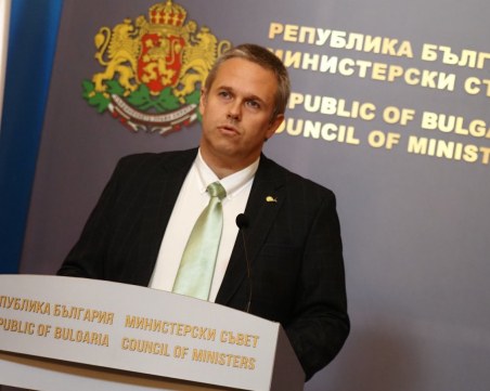 След получени заплахи - назначиха охрана на министъра на електронното управление