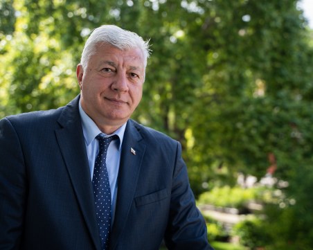 Здравко Димитров: Нека ги помним, за да бъде паметта жива и съхранен духът ни! Честит празник!