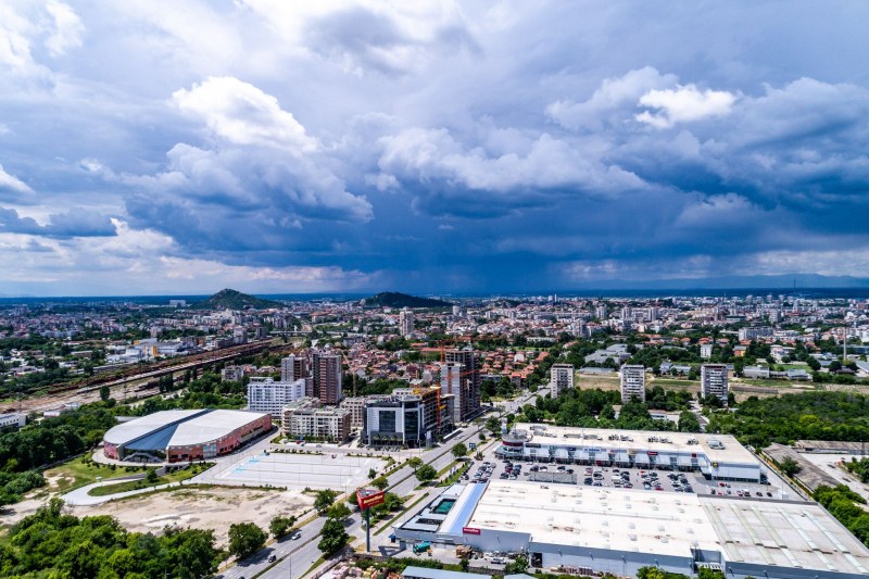 Облачно, но с високи температури в Пловдив