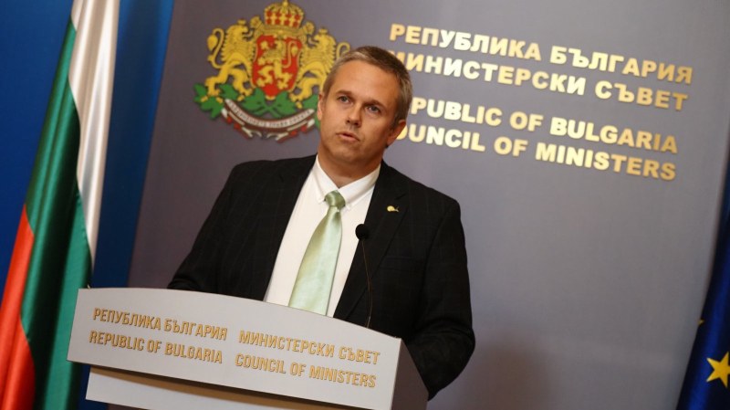 След получени заплахи - назначиха охрана на министъра на електронното управление