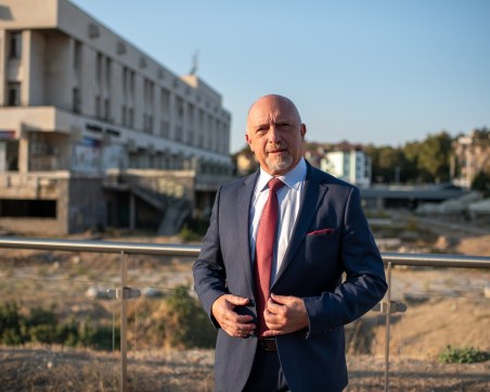 Ивайло Старибратов: Оставят ни меко казано хаос. Искам бързо да подредим!