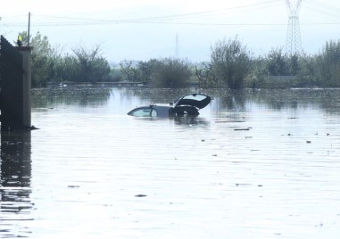 Седем са вече жертвите на мащабните наводнения в италианската област