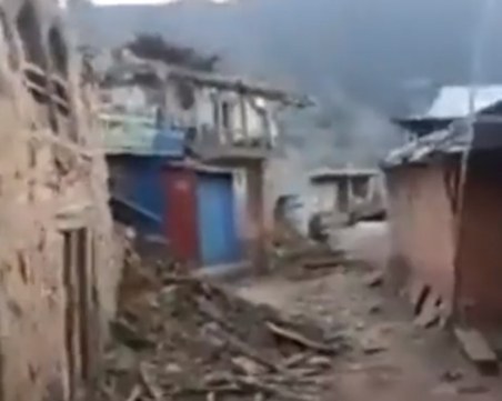 Най-малко 128 загинали при силно земетресение в Непал