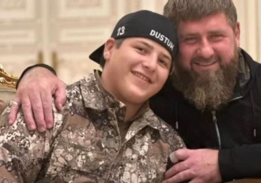 Адам Кадиров 15 годшишният син на чеченския лидер Рамзан Кадиров бе