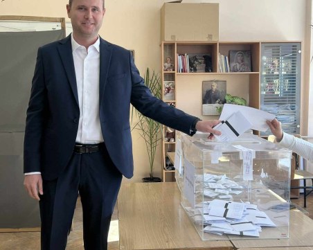 Георги Гатев: Гласувах да продължи грижата за хората в „Тракия