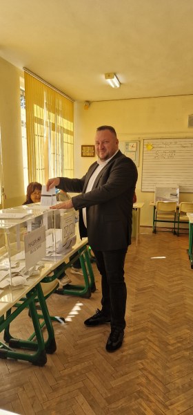 Илиян Лалев гласува за променен, модерен и зелен „Северен