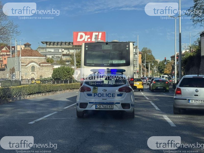 Пътничка пострада след рязко спиране на автобус в Пловдив