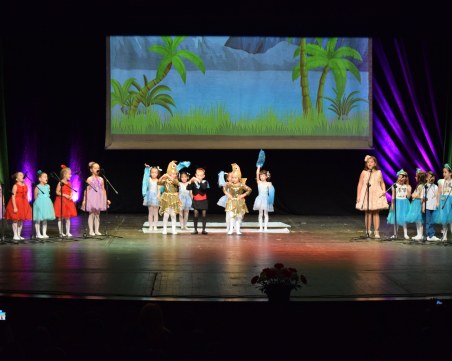 150 таланти се включиха в юбилейния концерт на 