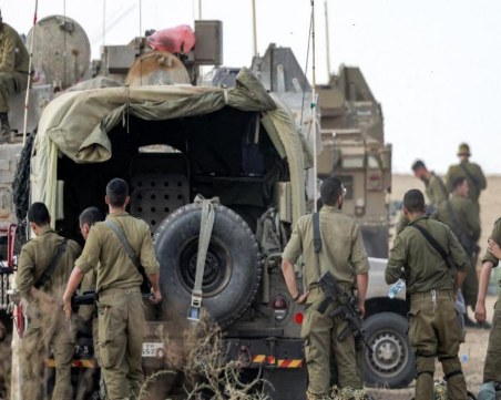 Израелските сили достигнаха крайбрежието на Газа