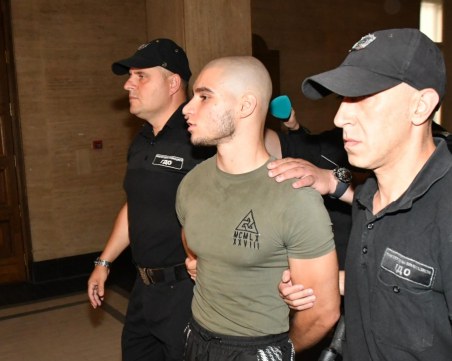 Съдът реши - прокурорският син Васил Михайлов остава в ареста