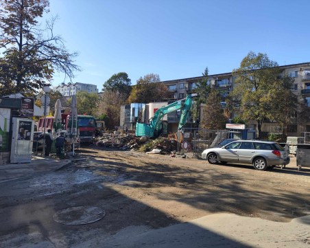 Зико все пак не направи първа копка на ул. „Царевец” – показа обаче проекта за разширението