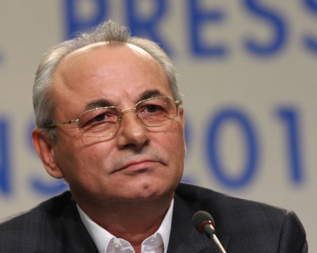 Ахмед Доган се връща начело на ДПС