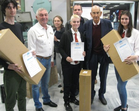 Ученици от Математическа гимназия - лауреати на международни и национални конкурси