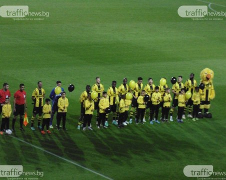 Вижте съставите на Ботев и Струмска слава