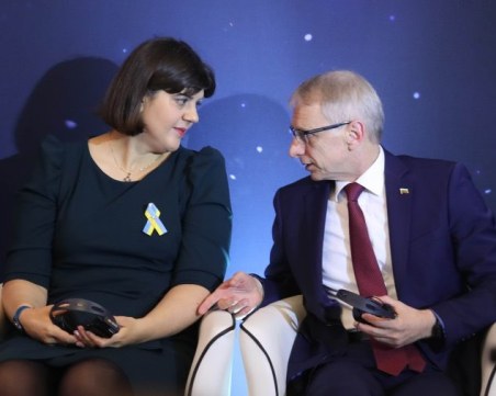 Денков: Всеки преход има нужда от герои, България не намери своя Фалконе и своята Кьовеши