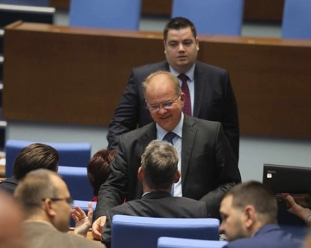 Депутатите порязаха 