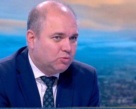 Владислав Панев: Съмнявам се вторият вот на недоверие срещу правителството да мине