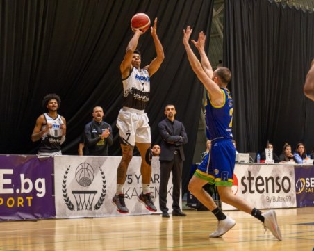 Академик гостува на Берое