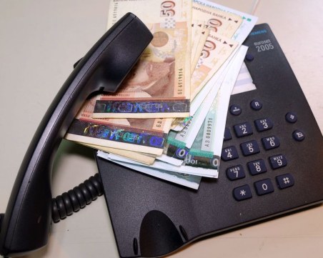Арестуваха 31-годишен за телефонни измами за над 70 000 лева