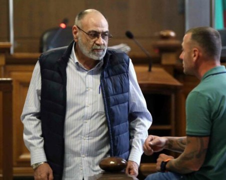 Съдът пусна от ареста бащата на убиеца на Евгения, плаща 5000 лв. за свободата си