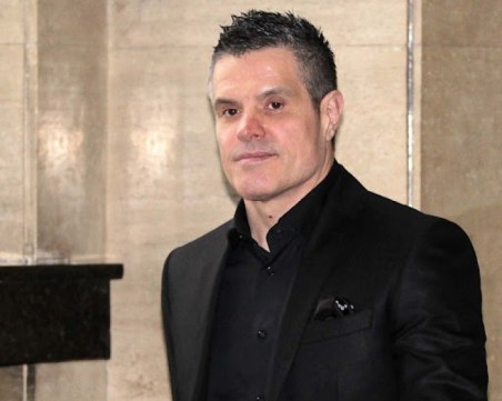 В България ли е Брендо: Заверил пълномощно за адвокат във врачанско село