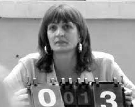 Треньорка по волейбол Стефка Великова е сред загиналите при катастрофата край Плевен