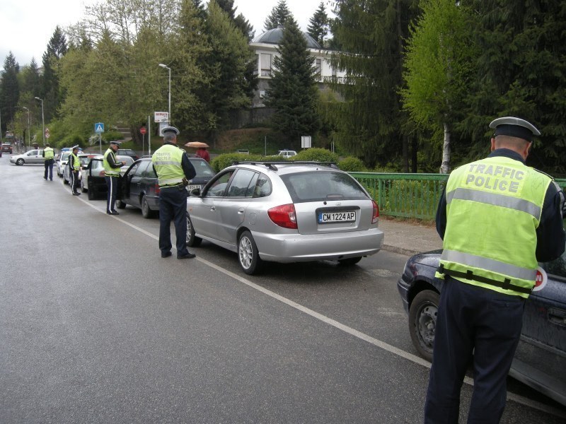 Полицията хвана 34 пияни и 13 дрогирани шофьори за ден