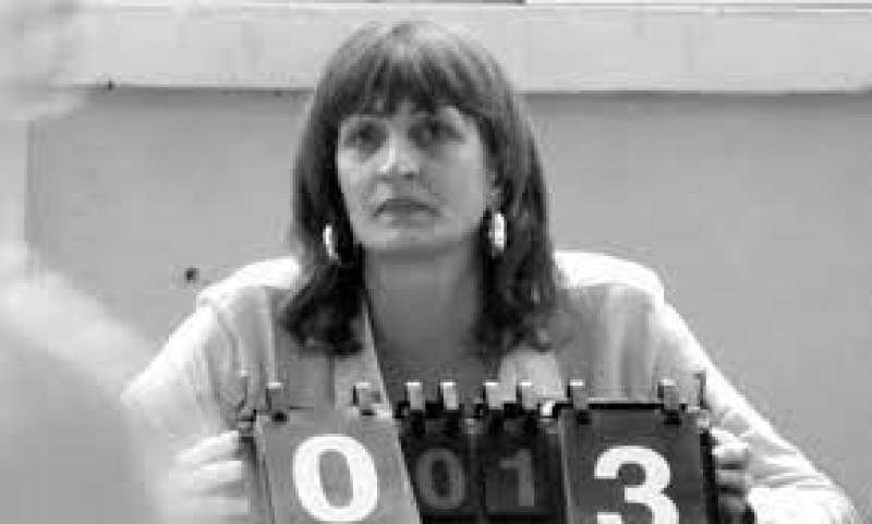 Именитата плевенска треньорка по волейбол Стефка Великова е сред жертвите