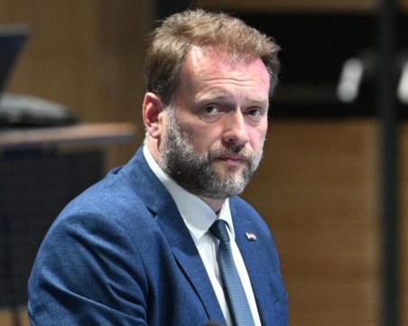 Уволниха хърватски министър заради катастрофа