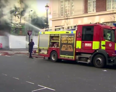 Петима души, от които три деца, загинаха при пожар в Лондон