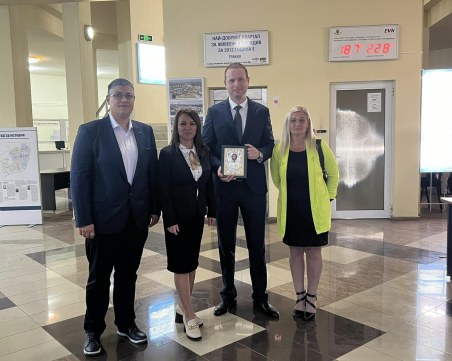 Ремонт на улици в цяла зона, многоетажен паркинг и детски ясли – приоритетите на кмета на „Тракия”