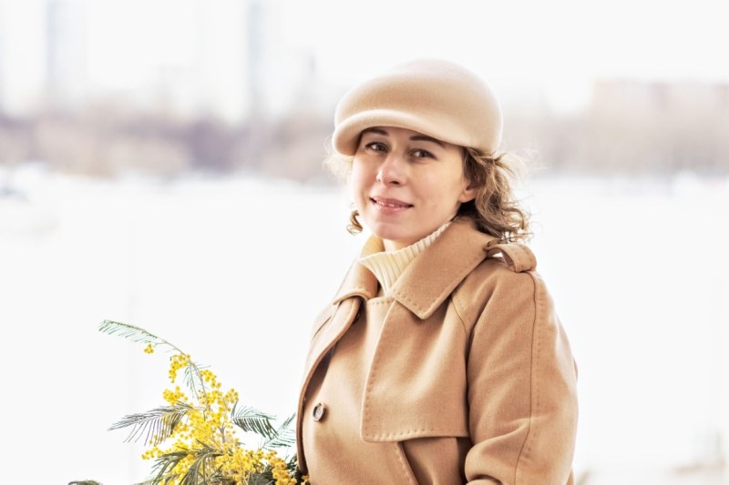 Дамски шапки за есента: Модерни и топли решения за жените