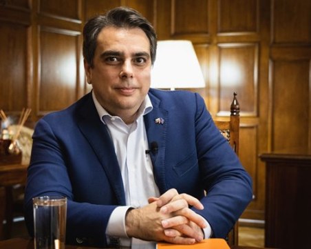 Асен Василев: Според руската пропаганда българите са второ качество в ЕС