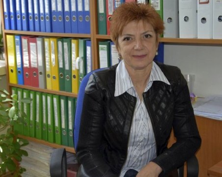 Пуснаха под гаранция шефката на РУО Стара Загора, съучастникът ѝ остава в ареста