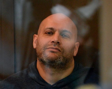 Путин помилва осъдения за убийството на журналистката Анна Политковская