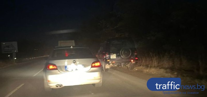 Пловдивски автомобил „бърза” на влизане в града, засича коли и изпреварва от дясно